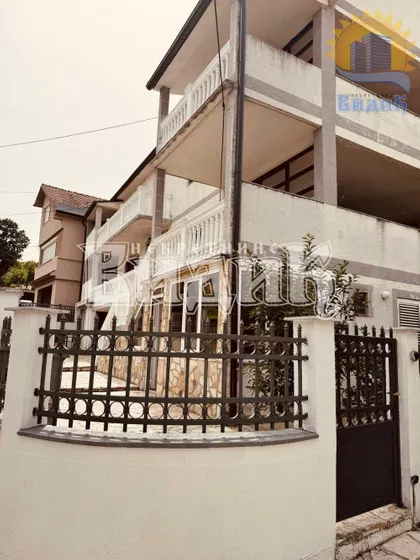 Vojinovića kula | 4zida.rs