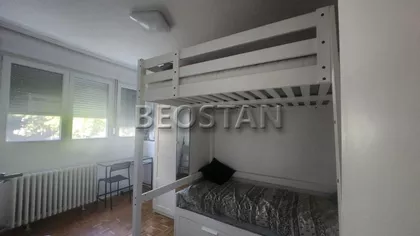 Pariske komune | 4zida.rs