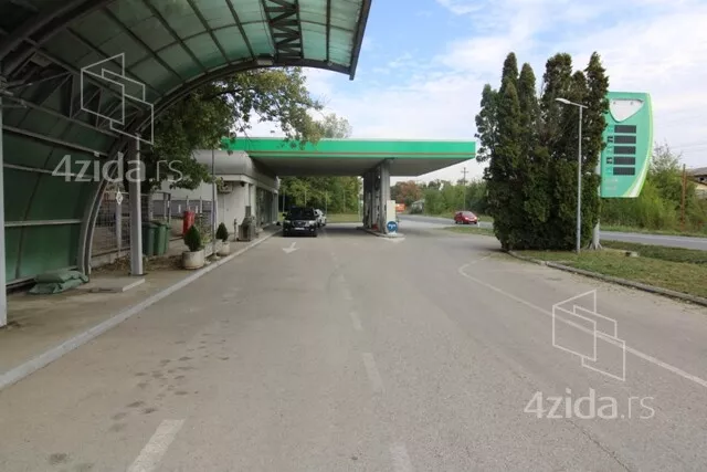 Poslovna zgrada | 4zida