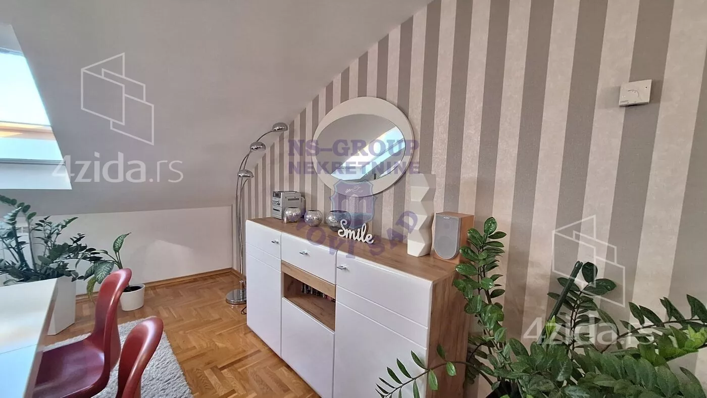 Troiposoban stan | 4zida