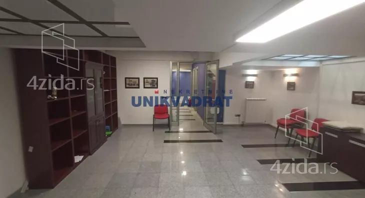 Poslovni prostor | 4zida