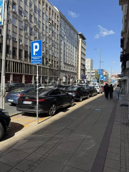 Trg Nikole Pašića | 4zida.rs