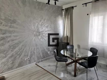 Francuska | 4zida.rs