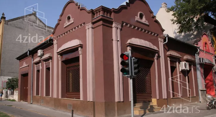 Poslovni prostor | 4zida