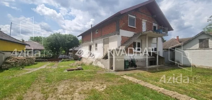 3-etažna kuća | 4zida