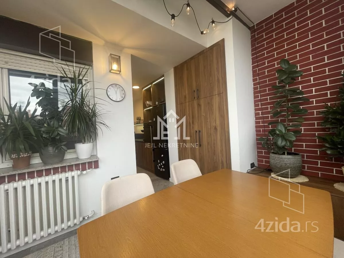 Troiposoban stan | 4zida