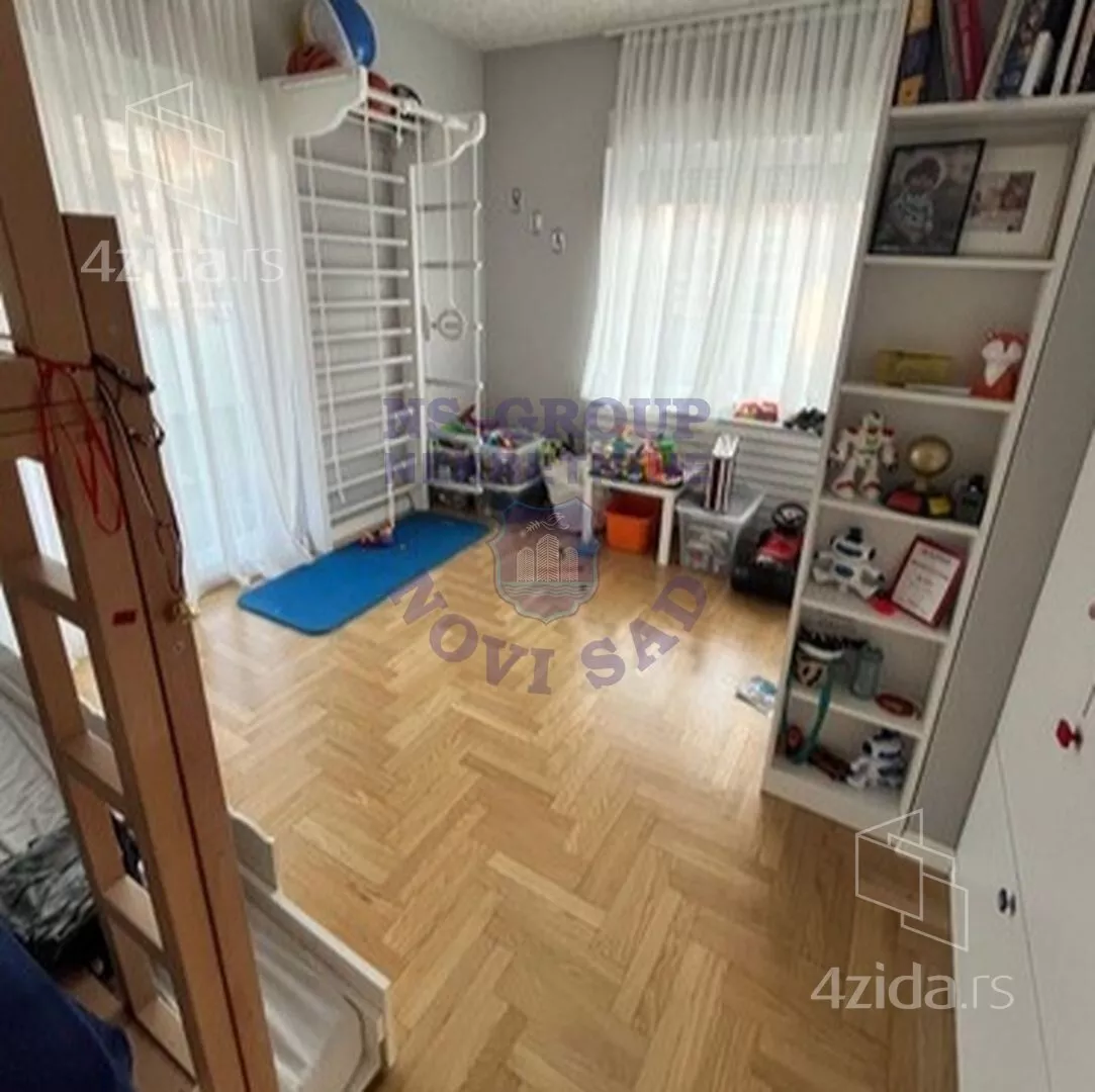Četvorosoban stan | 4zida