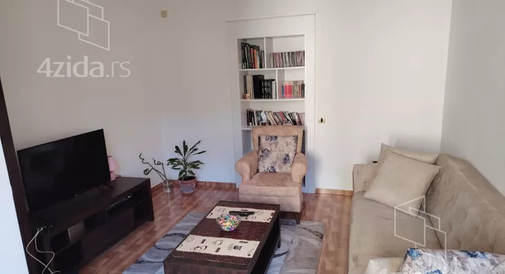 Četvoroiposoban stan | 4zida