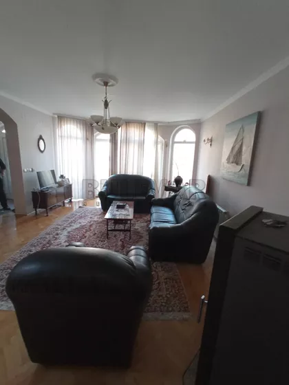 Sarajevska | 4zida.rs