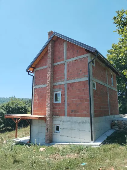 Zaselak Mitrovići | 4zida.rs