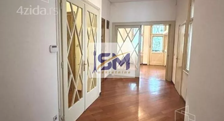 Šestosoban stan | 4zida