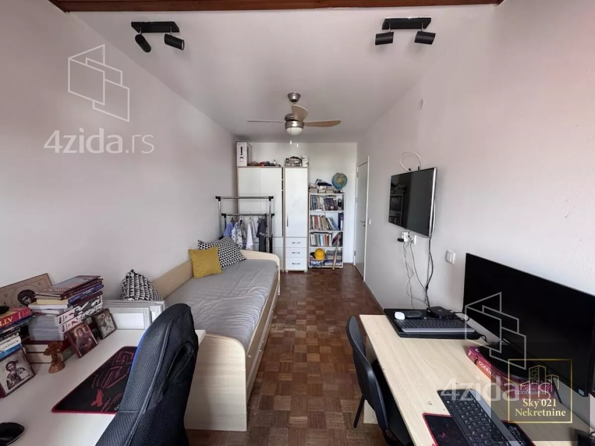 Troiposoban stan | 4zida