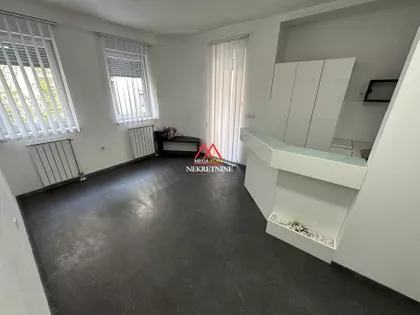 Petra Drapšina | 4zida.rs