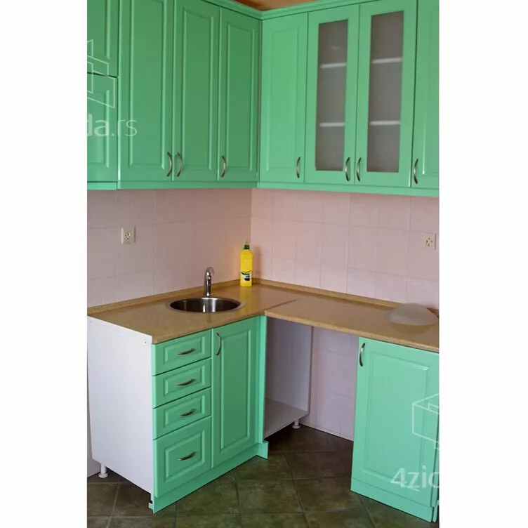 Šestosoban stan | 4zida