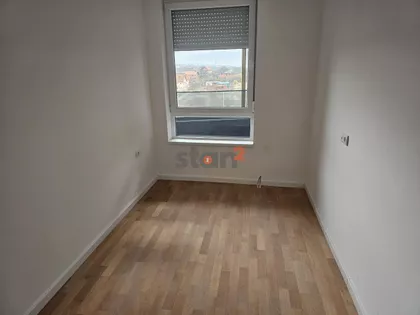 Ledena Stena | 4zida.rs