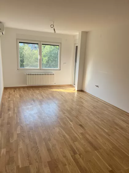 Oslobođenja | 4zida.rs