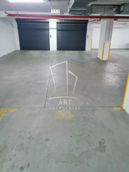 Tome Maksimovića | 4zida.rs