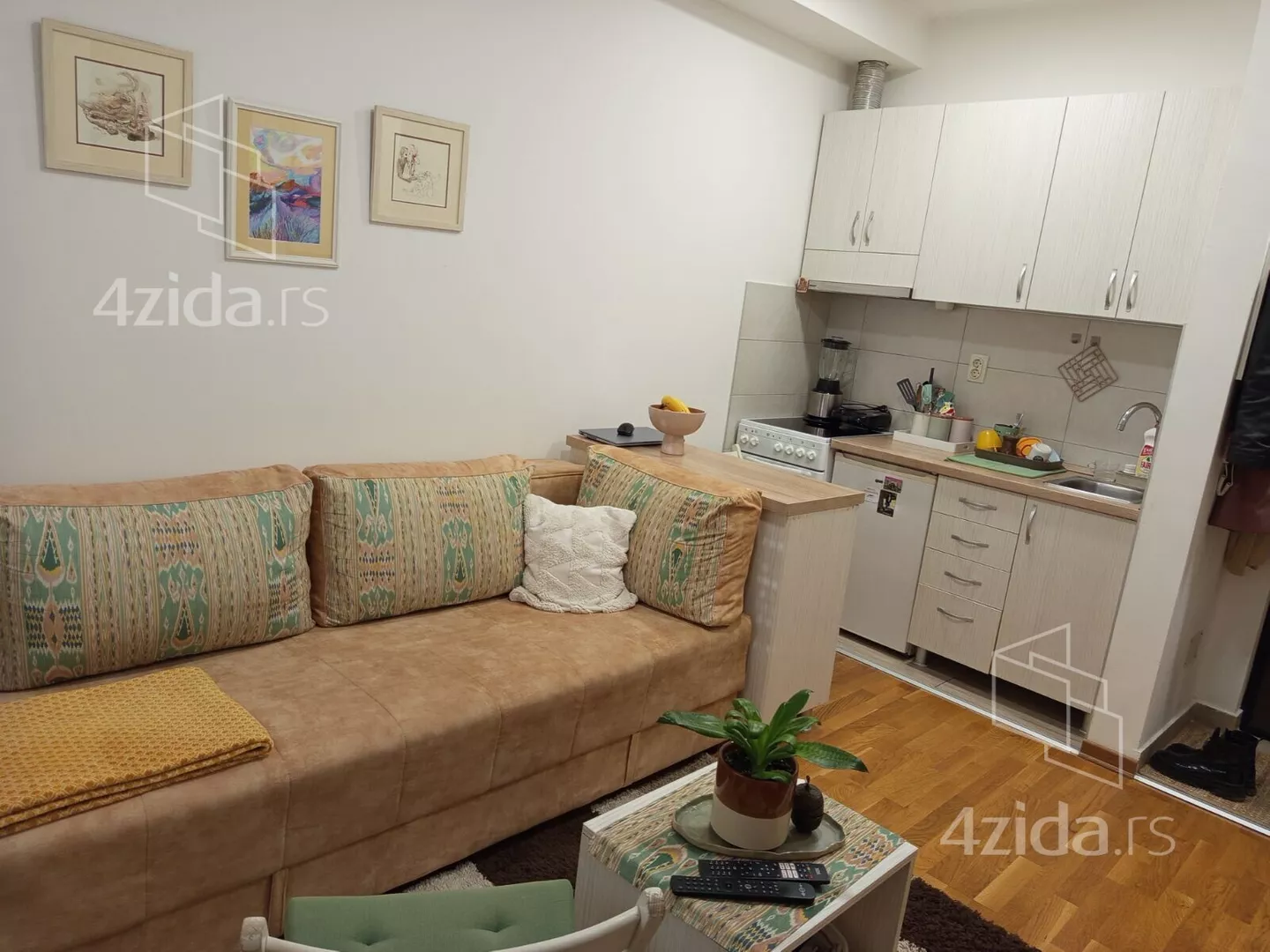 Jednoiposoban stan | 4zida