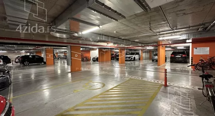 Garaža | 4zida