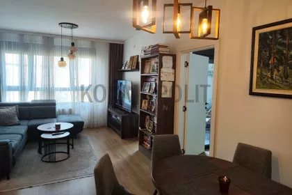Ustanička | 4zida.rs