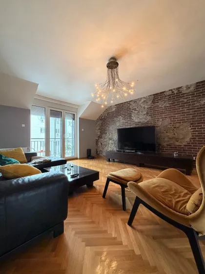 Trg Marije Trandafil | 4zida.rs