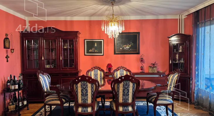 Troiposoban stan | 4zida