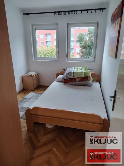 Cara Dušana | 4zida.rs