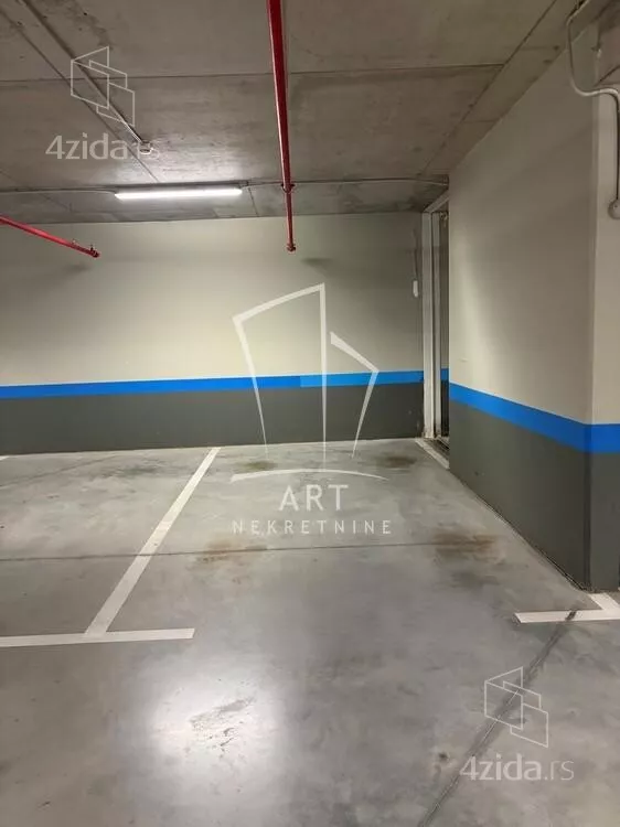 Garaža | 4zida