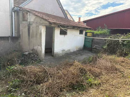 Donji Komren | 4zida.rs