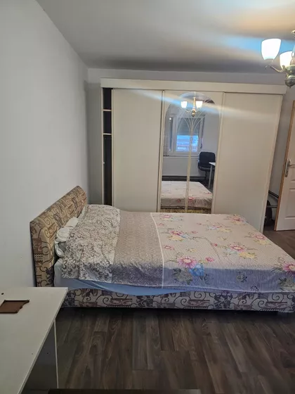 Tešana Podrugovića 27 | 4zida.rs