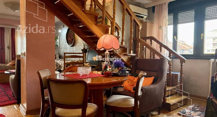 Četvoroiposoban stan | 4zida