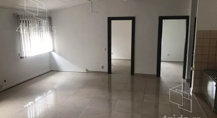 Lokal | 4zida