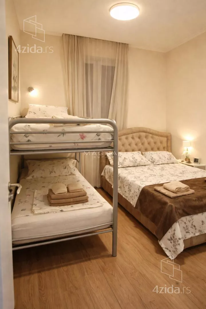 Troiposoban stan | 4zida