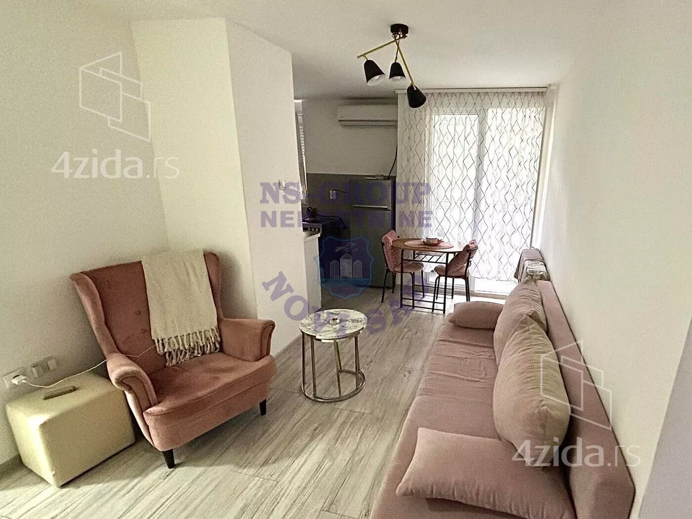 Jednoiposoban stan | 4zida