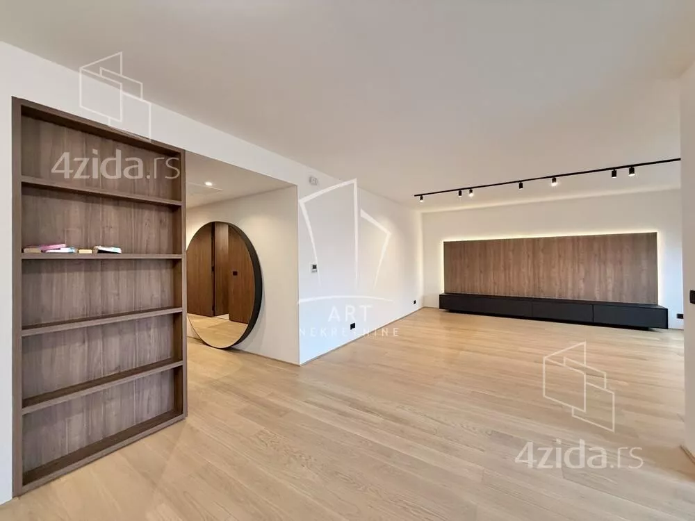 Petosoban stan | 4zida