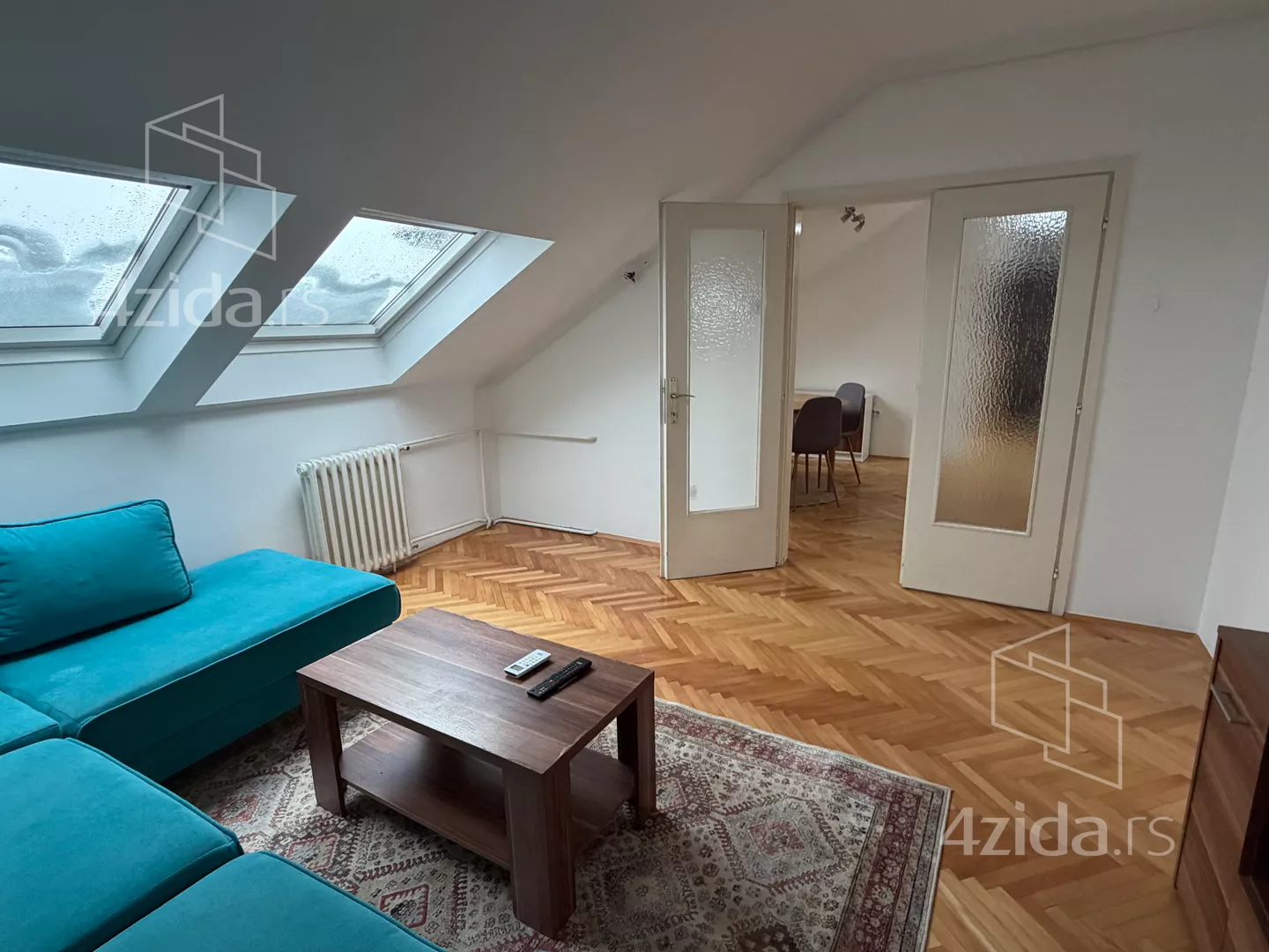 Troiposoban stan | 4zida