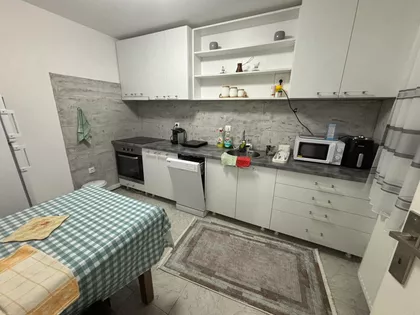 Trg Fontana | 4zida.rs