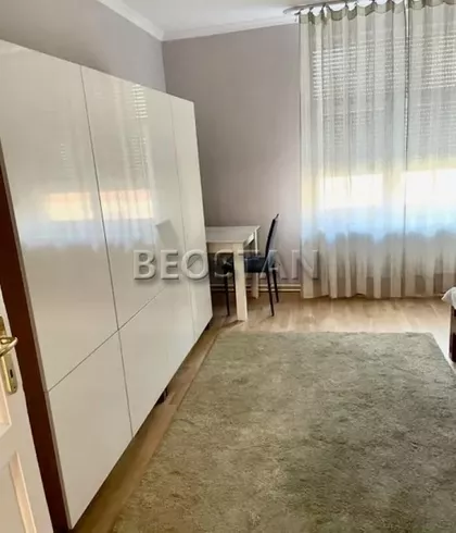 Vikentija Rakica | 4zida.rs