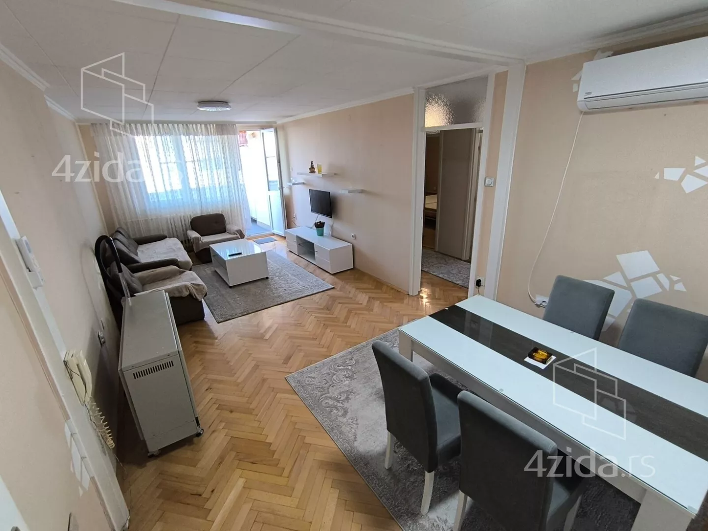 Četvorosoban stan | 4zida