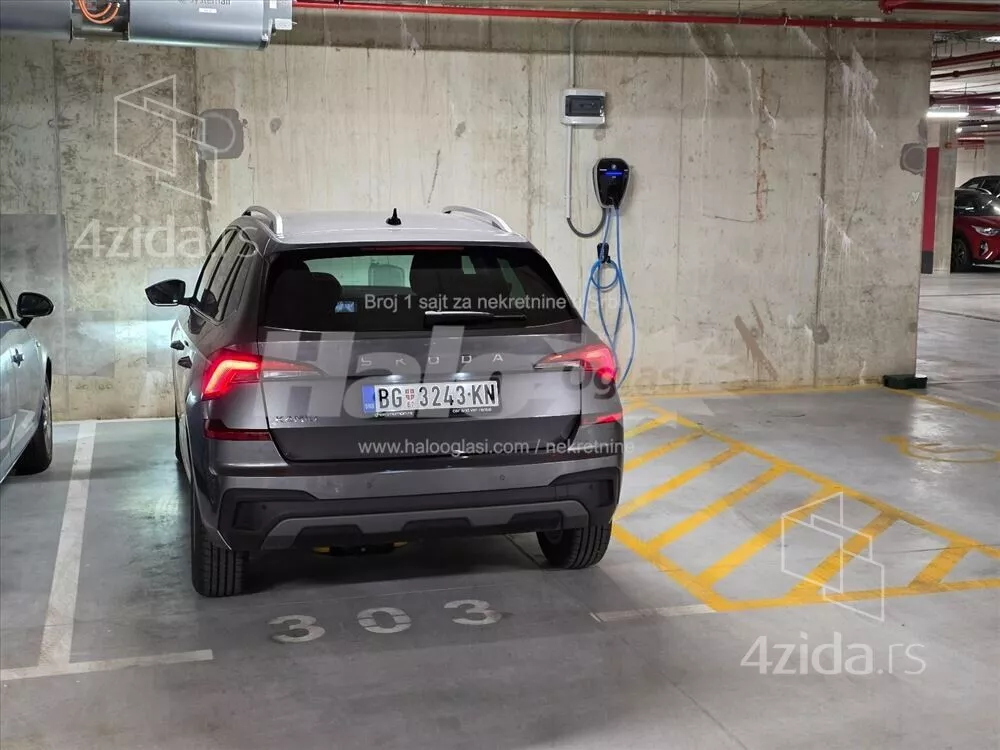 Parking | 4zida