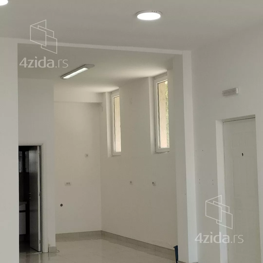 Lokal | 4zida
