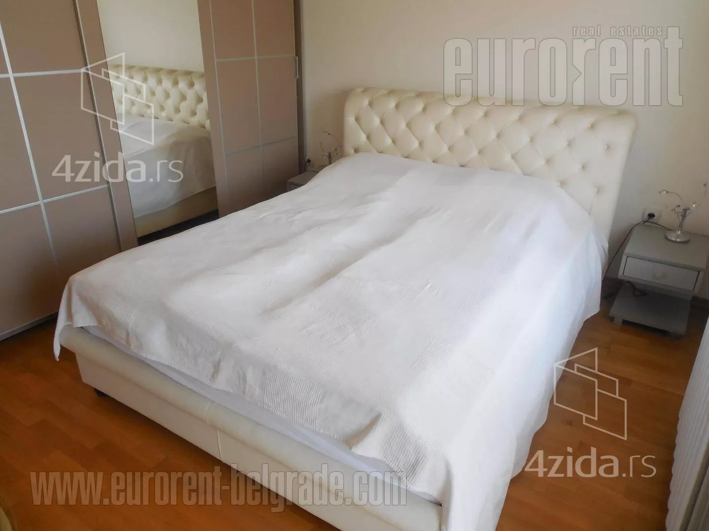 Četvoroiposoban stan | 4zida