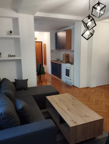 Petra Drapšina | 4zida.rs