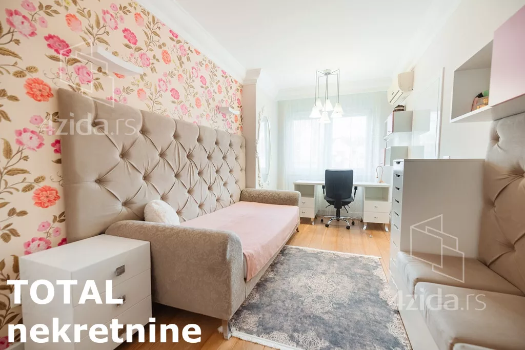 Šestosoban stan | 4zida