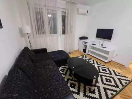 Tršćanska | 4zida.rs