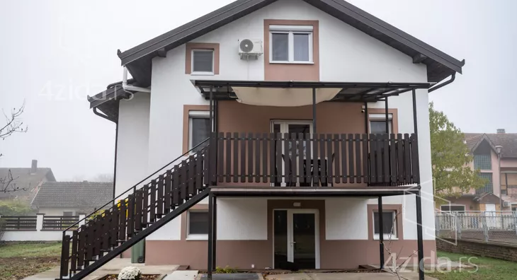 3-etažna kuća | 4zida