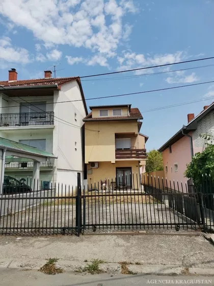 Vašarište | 4zida.rs