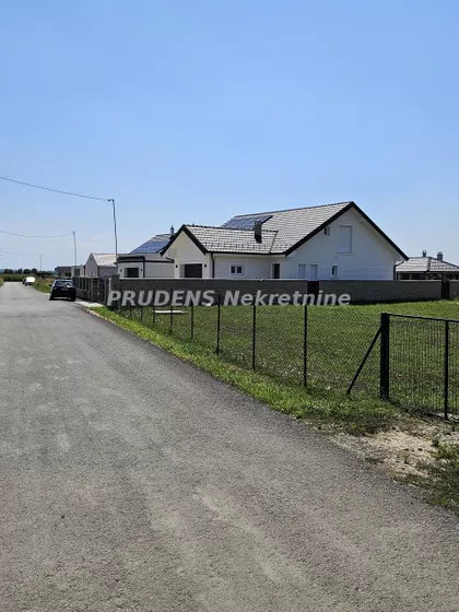 Jakovo | 4zida.rs
