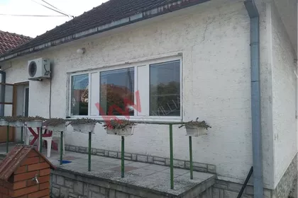 Karađorđeva | 4zida.rs