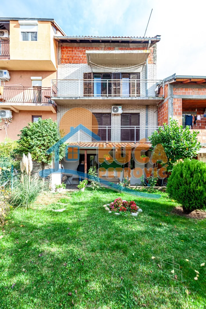 3-etažna kuća | 4zida